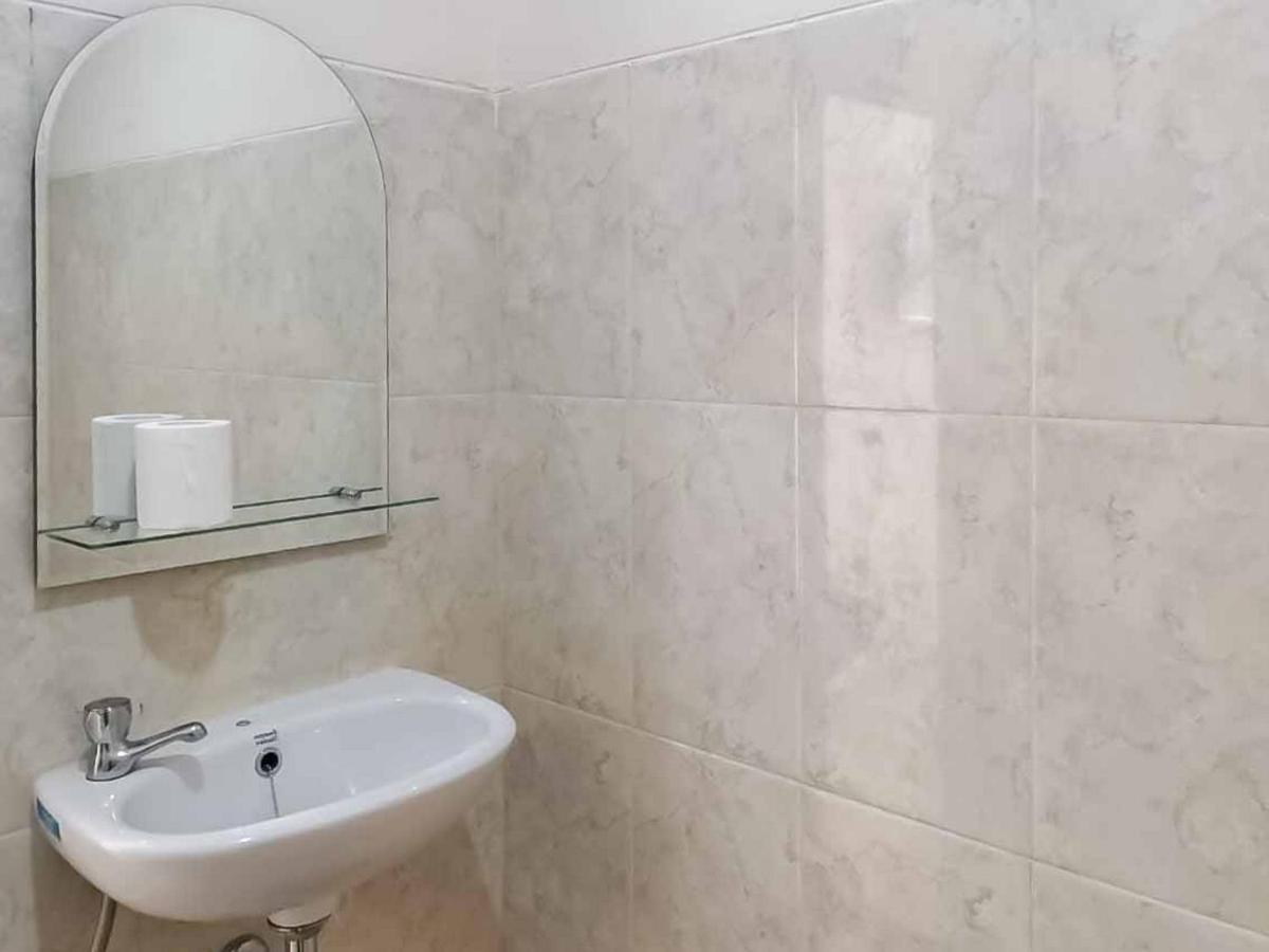 Wisma Talenta Mitra Reddoorz جاكرتا المظهر الخارجي الصورة